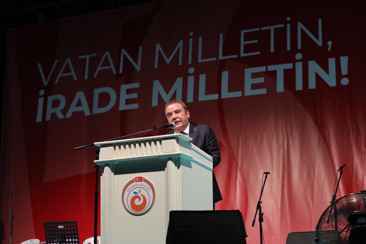 Muhittin Böcek