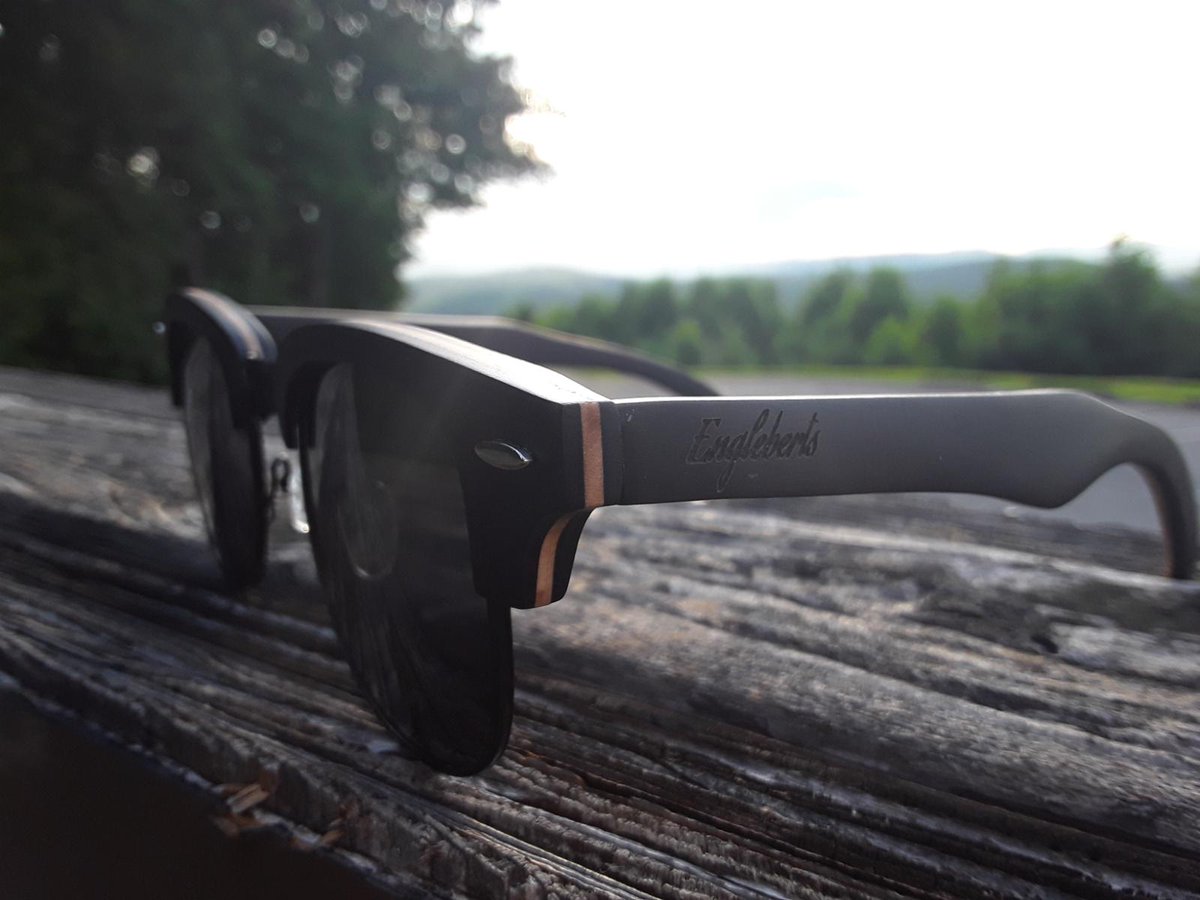 Engleberts2's tweet photo. #SkateboardWood #Sunglasses Multi-Layer #ClubSunglasses, #PolarizedLenses 
#WoodSunglasses #WoodenSunglasses #Polarized, Includes #Free #Microfiber Pouch, #Microfiber #CleaningCloth, #RetainerStraps #Stickers and #Polarization #TestCard  #Engleberts @ https://t.co/UGLXN74825 https://t.co/BpcncsPnl6