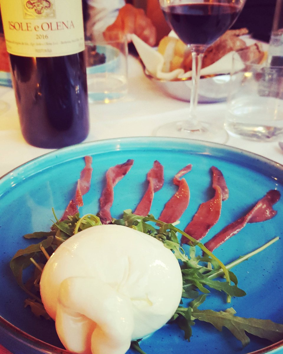 optimalholidays's tweet photo. Best suggestions for best places to eat in #italy #italiancusine #concierge #holiday #rent #rentacar #rentadeautos  #locationdevoiture #арендамашин #carswithoutlimits #supercars #picoftheday #instaphoto #carrentals #rantacar #carrentals #rantacar #travellermade https://t.co/CPB7D9uqsG