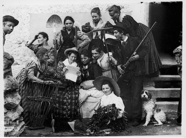 100 scatti su #Bergamo e il suo territorio nel Novecento nella mostra del Museo delle storie di Bergamo e della Fondazione Sestini
#fotografia
regesta.com/2020/07/14/da-…