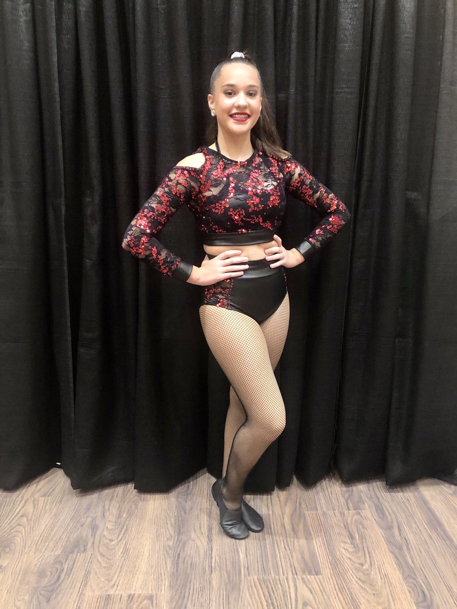 sondrad18's tweet photo. So glad she got to take the stage one more time during this crazy year! 💗🖤🤍 #spadpc #triumph #aintnothingwrongwiththat @dmcgranejr https://t.co/JKQ8dEcqFh