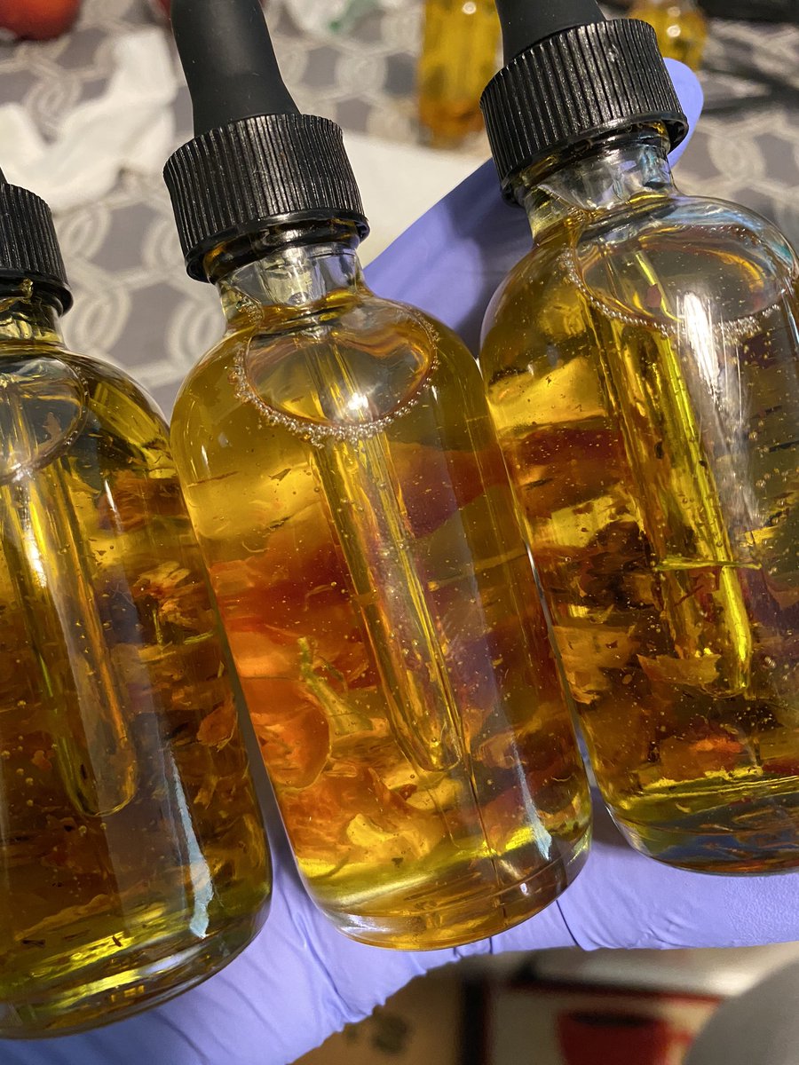 clithegemini's tweet photo. I am so excited to announce I have officially launched my website &amp; brand Blossom Naturals by Blossom Oils, LLC. We’re a black owned Vegan skin &amp; haircare company that target different problems using premium oils from plants from our gardens. Shop Now https://t.co/GRie3KlPtg https://t.co/NssUBpudx3
