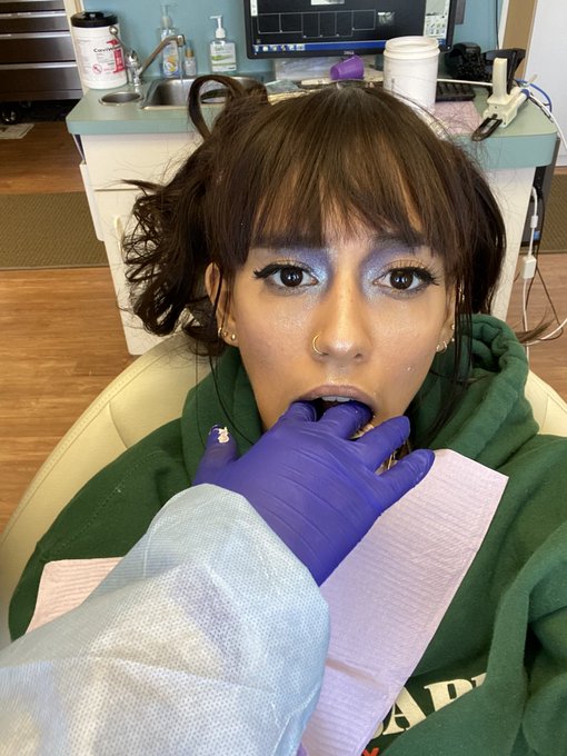 love to need 40k worth of dental work https://t.co/mWQBF7GhBv