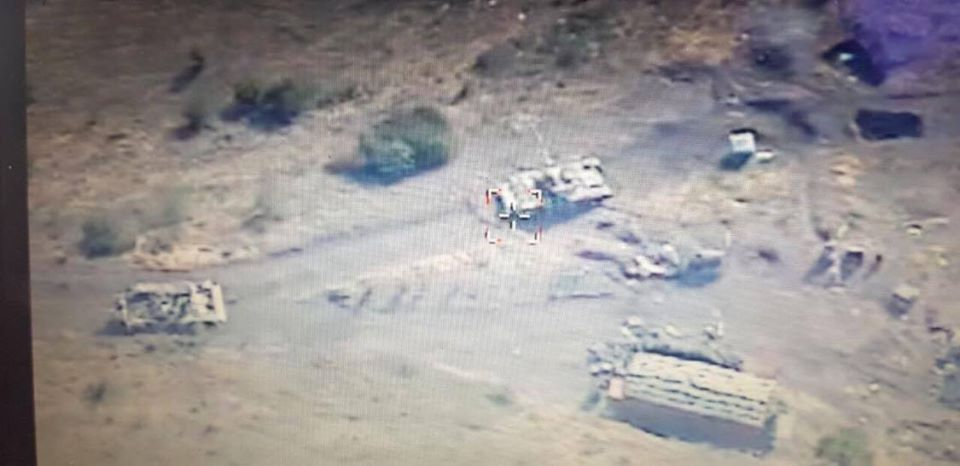 Additional UAV images showing Azerbaijani tanks reportedly from an Armenian Army-55M UAV. 46/ https://vk.com/armenia_military_portal?w=wall-164246427_71023