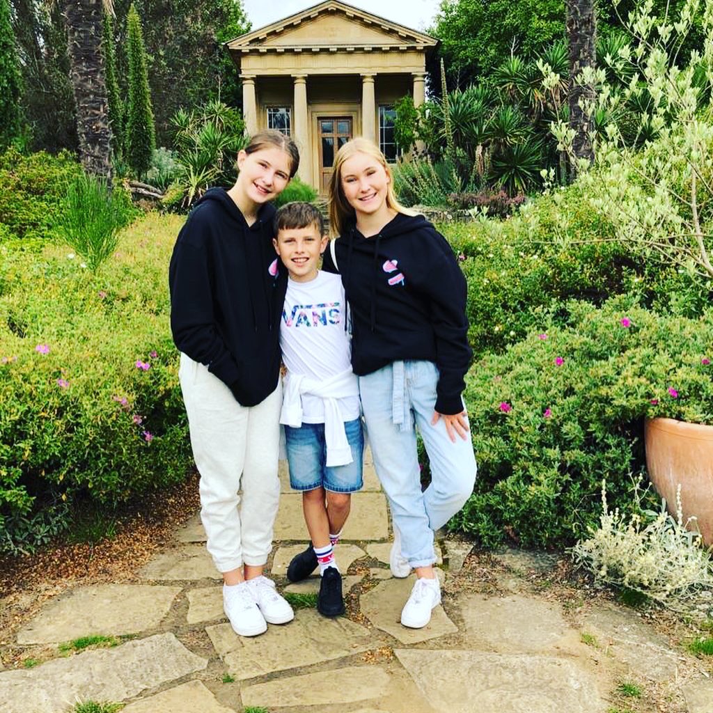 Wonderful family time on a day trip to <a href="/kewgardens/">KewGardens</a> 
Very educational! The Carroll kids learnt a lot about horticulture today 🙌🏼 
@Avonbourne_2024 <a href="/avonbourne_2025/">Avonbourne Class of 2025</a> <a href="/avonbourne_2027/">Avonbourne_2027</a>