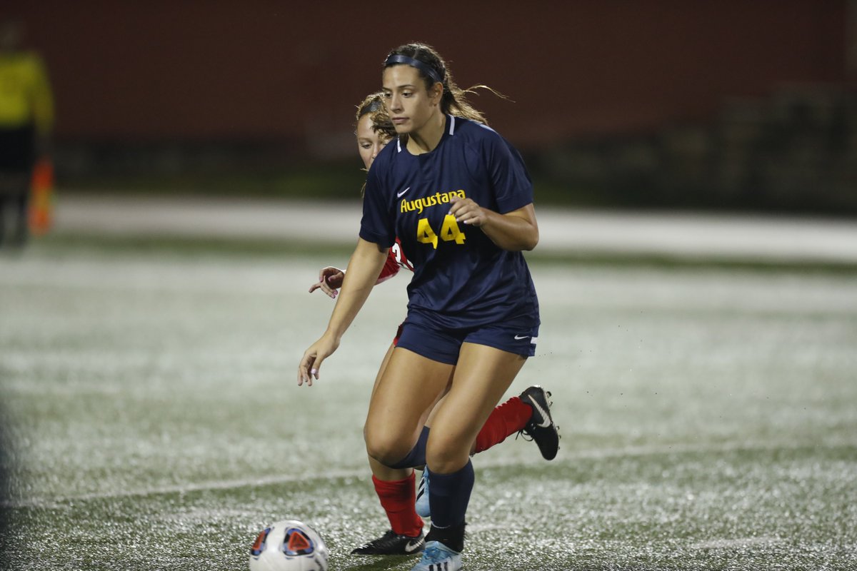 augieathletics's tweet photo. 2020 Augie women's soccer season preview @Augustana_IL @CCIW_Athletics @TJ_DA @mattcoss78 @sbatt79 @DanPearson5 @jaykidwellwhbf @DustinLNolan @Skubie3Mageza @JoeyDonia @MattRandazzo @kuff_sports https://t.co/wKI3ynETWD https://t.co/1z06CET4li