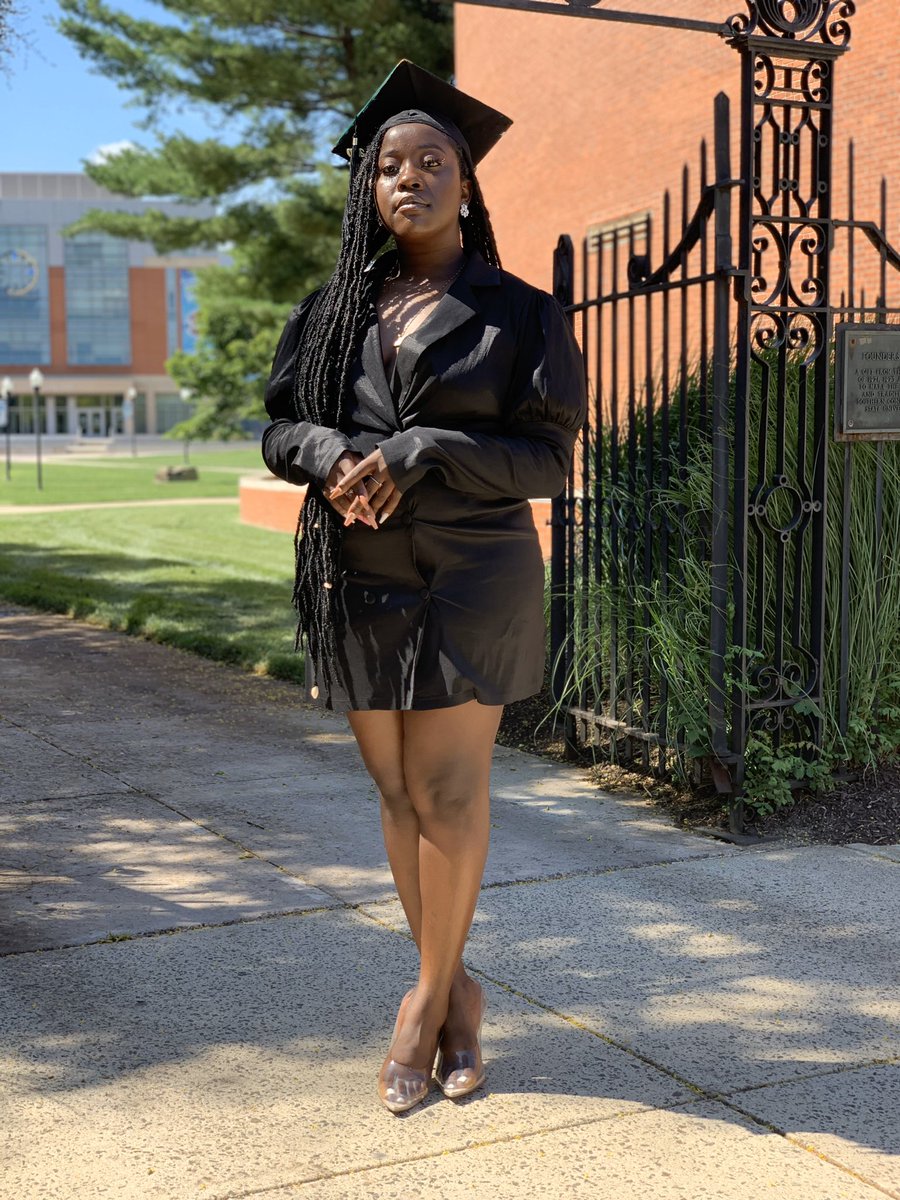 DENZZZB_'s tweet photo. I’m a degree honey now 💅🏿 https://t.co/D3BZxSk9TS