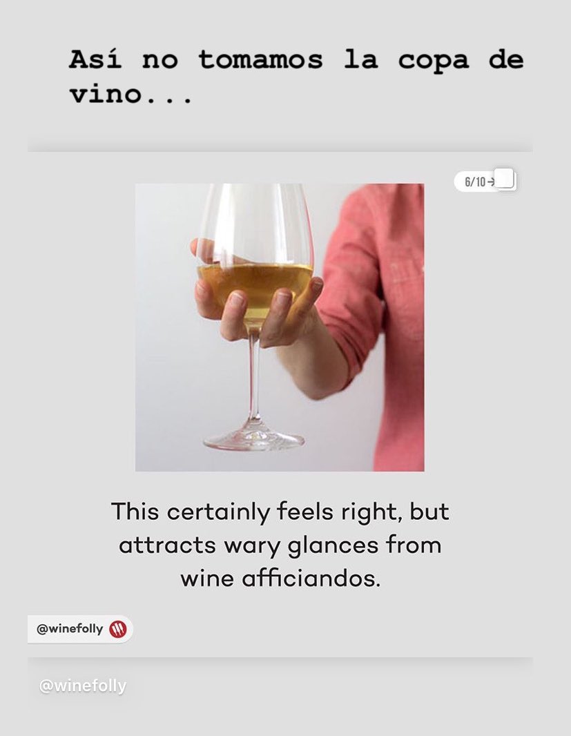 NatiBeneitez's tweet photo. ¿Cómo se toma la copa de vino para beber? 
Imagen 1: NO
Imagen 2: BASTA DE HACERME DAÑO
Imagen 3: si, por favor

*tengo una obsesión con el tema, lo sé y no voy a hacer nada al respecto* https://t.co/93eXNWX8QH