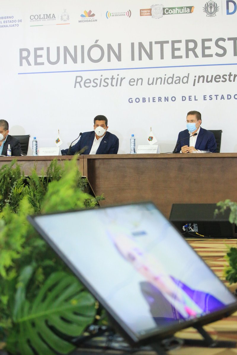 Presente en la Reunión de la Alianza Federalista, en la que participamos autoridades de #Durango, estado anfitrión, #Tamaulipas, #NL, #Coahuila, #Michoacán, #Colima, #Guanajuato, #Jalisco, #Chihuahua, así como de #SLP y #Aguascalientes, entidades que hoy se integran.