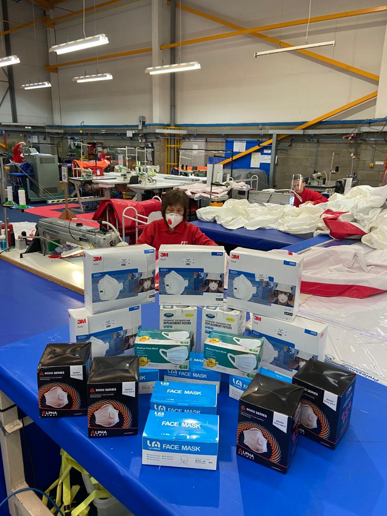 PPSGB1's tweet photo. These masks have been flying out the door all day! Need some PPE? Get in touch 👇

📞 01908 272240
📧 dave.parker@ppsgb.com https://t.co/rxxq12Ikep