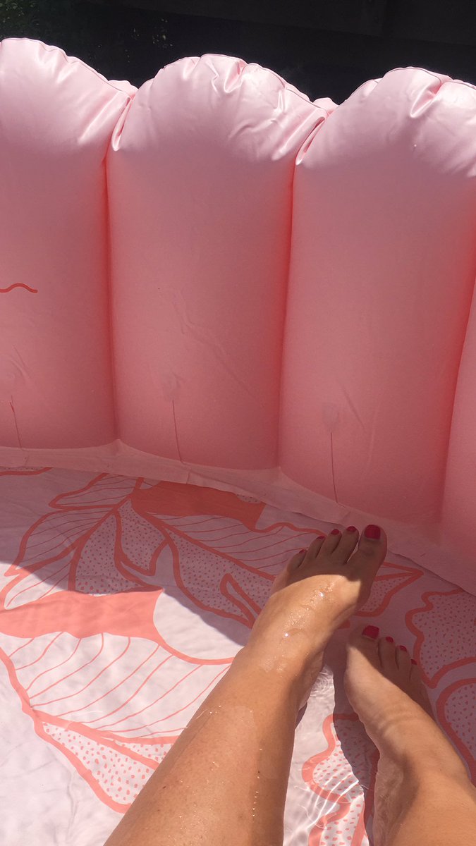 KT_Field's tweet image. Summer life ☀️