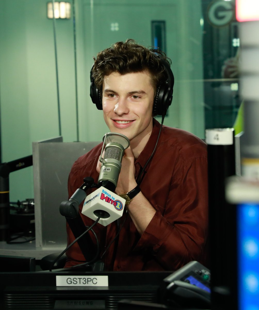SiriusXMHits1's tweet photo. 👑👀💭 https://t.co/csnhEq8Opi