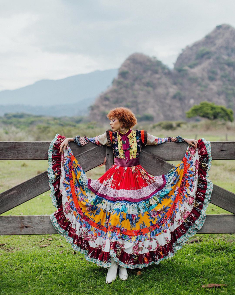 afinehour's tweet photo. This glorious fashion moment at Hacienda de San Antonio comes courtesy of designer Carlos Pineda whose work is as vibrant and authentically Mexican as the luxury hotel this editorial was shot at. ⁠

#mexico #haciendadesanantonio https://t.co/oRQ3GTWQ9k