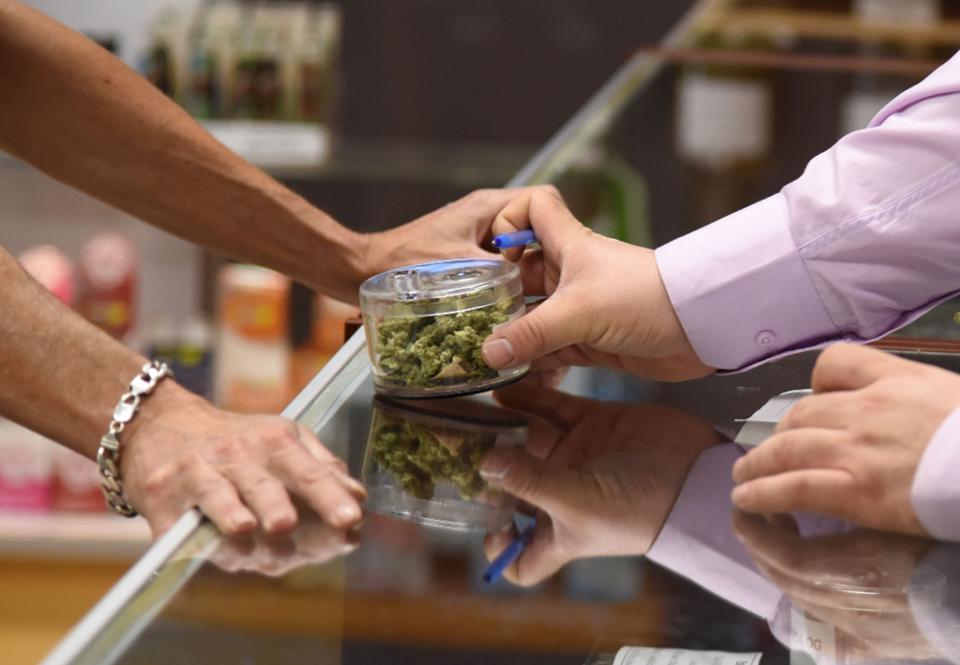 Official_Metrc's tweet photo. COO @LewisKoski for @Forbes: "As more state lawmakers across the country consider opening #Cannabis markets, new #tax systems to support them must also be developed. But as is often the case with the U.S. cannabis industry, there is no federal standard" https://t.co/iLswgLFhwG https://t.co/iDttRUHeXb