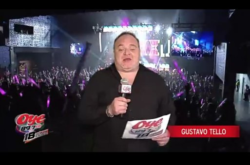 Gusshers's tweet photo. Que guapo @OyeGustavoTello #EventoOyeDeAniversario #18AñosDeRespeto https://t.co/vkhXnbLob0