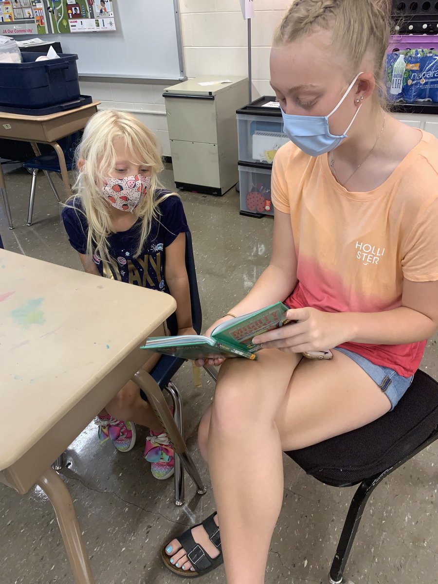 RQSFleetridge's tweet photo. Students from @RQSLaurelHills & @RQSFleetridge look forward to spending time with our awesome @RQSSouthHigh A+ tutors. #SummerSchool #RQSConnected https://t.co/de3LEgvFEE