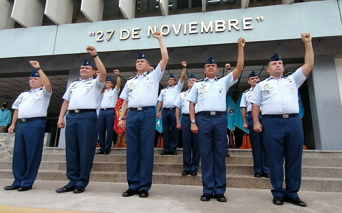 Hoy más que nunca tenemos un compromiso frente a la Centenaria <a href="/AMBFANB/">AMB_FANB</a>, unidos continuemos elevando el vuelo magistral de la gloriosa AMB, para seguir fortaleciendonos como institución, #FANB y sobre todo como una Patria Inexpugnable y Soberana ¡Viva Venezuela!