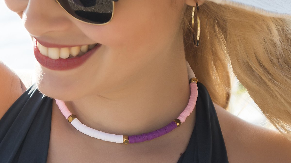 sinthesisshop's tweet photo. Love these #girlynecklace ! 💜
#girlynecklaces#pinknecklaces#purplenecklace #colourfulnecklaces #colourfulnecklace #colourfulpolymerclay #handmadenecklace #handmadeingreece #handmadejewelry
https://t.co/YTJRatWzOD https://t.co/zAyVn6XaFH