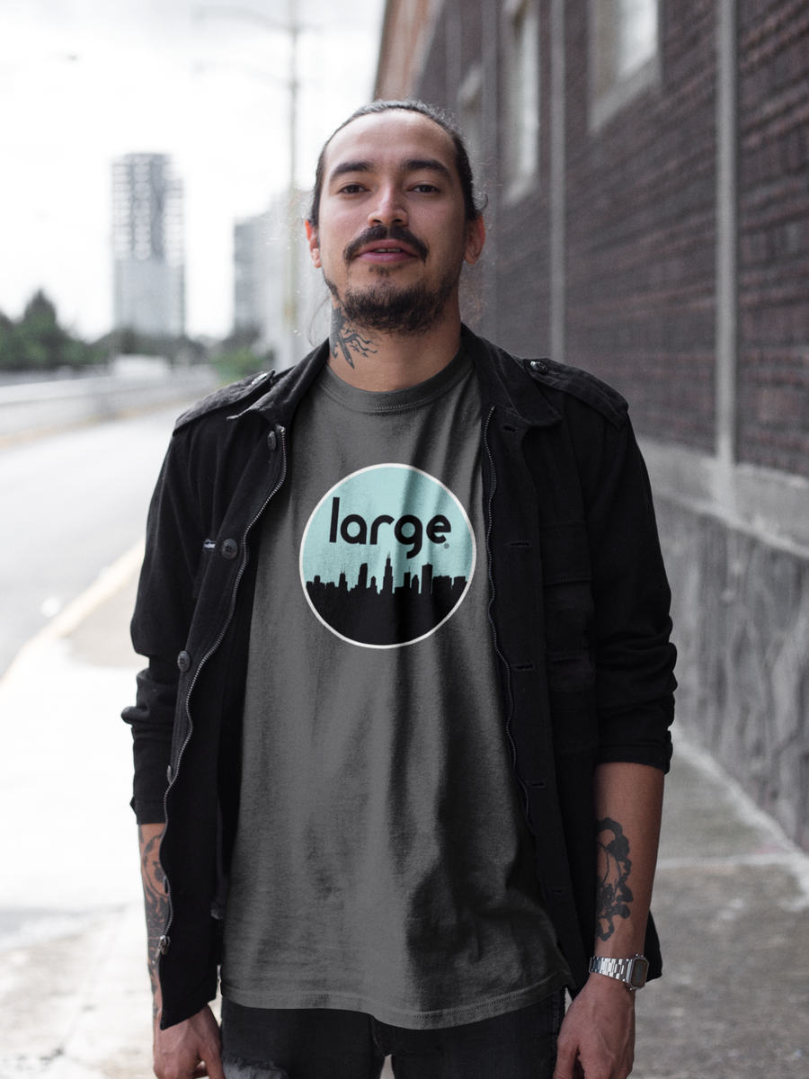 largemusic's tweet photo. SUMMER VIBES: Our exclusive 2020 Large Music Chicago Skyline T is now offered in beautiful ASPHALT GRAY. We currently ship worldwide and this T Shirt is UNISEX. Go to https://t.co/lO7HeK3U9v and use code SOUL20 for 15% off at checkout. #deephouse #largemusic https://t.co/g2yq4ryUzj