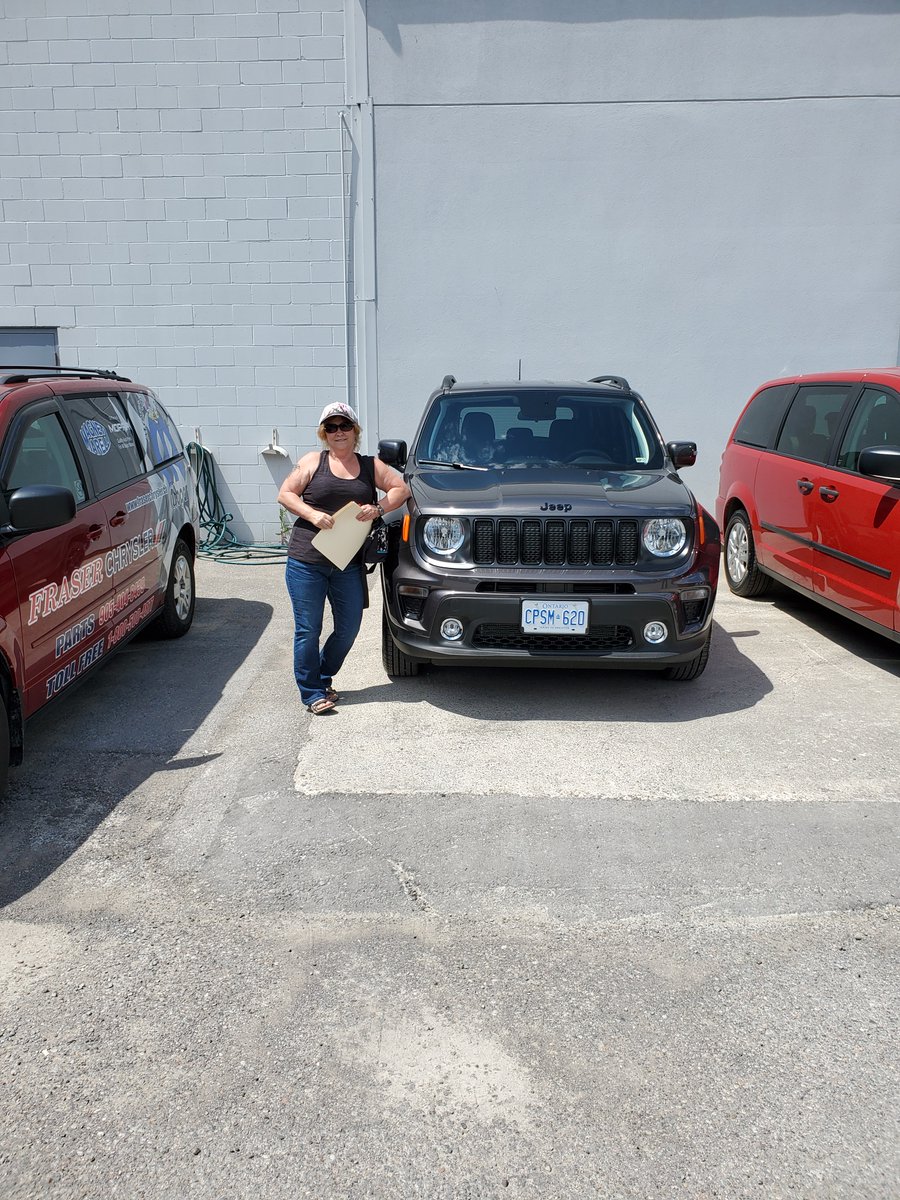 FraserChrysler's tweet photo. Congratulations to our amazing clients on the purchase of their new #dodge #jeep #ram #caravan #wrangler Thank you for choosing #teamfraser #oshawa #fraserchrysler https://t.co/4lYuf9Qhg0