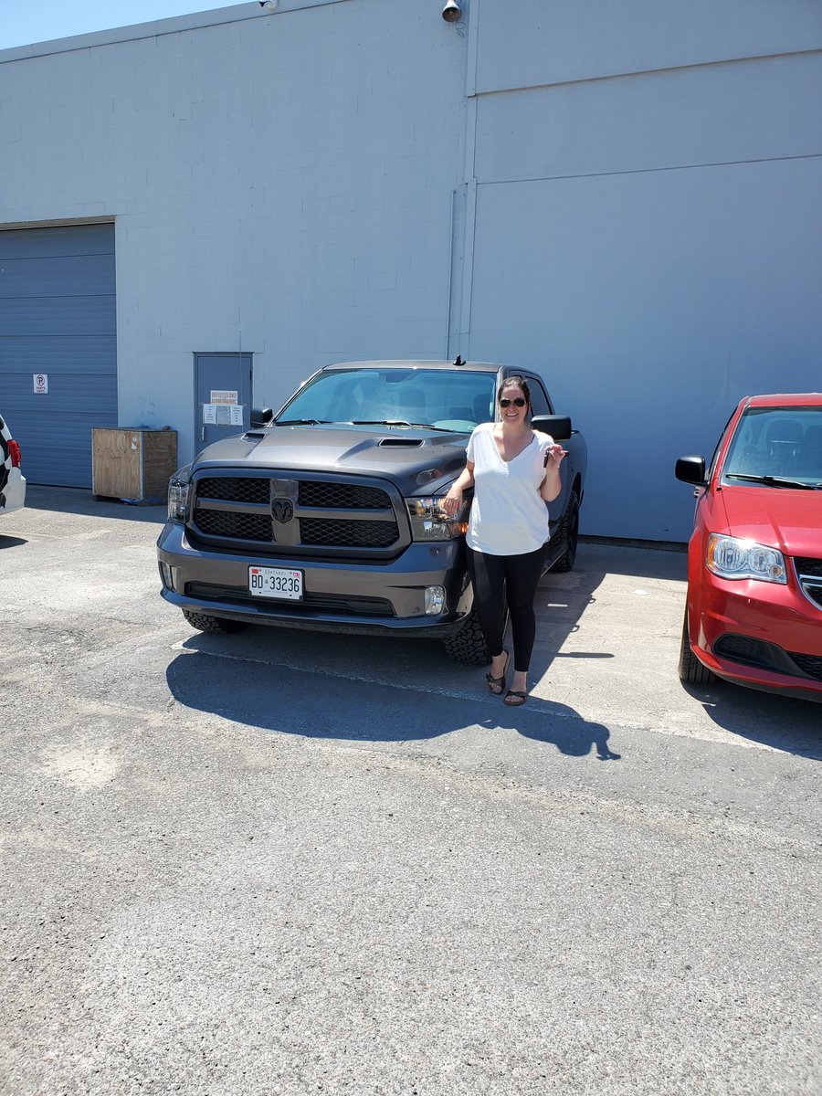 FraserChrysler's tweet photo. Congratulations to our amazing clients on the purchase of their new #dodge #jeep #ram #caravan #wrangler Thank you for choosing #teamfraser #oshawa #fraserchrysler https://t.co/4lYuf9Qhg0
