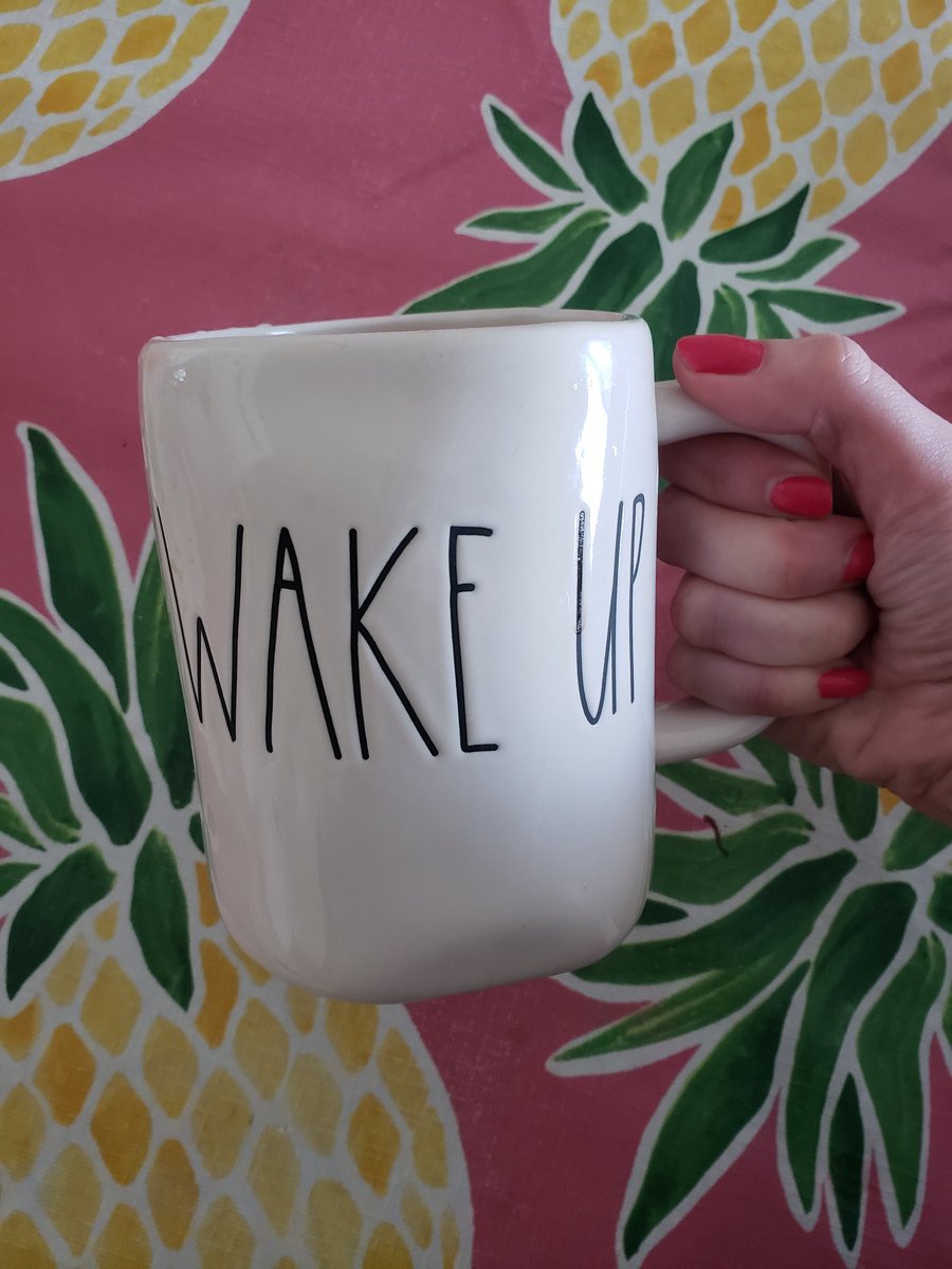 When <a href="/KISS_ndMEG_up/">Megan Bolyog</a> pulls you into her "text-rich environment" ❤😜😏