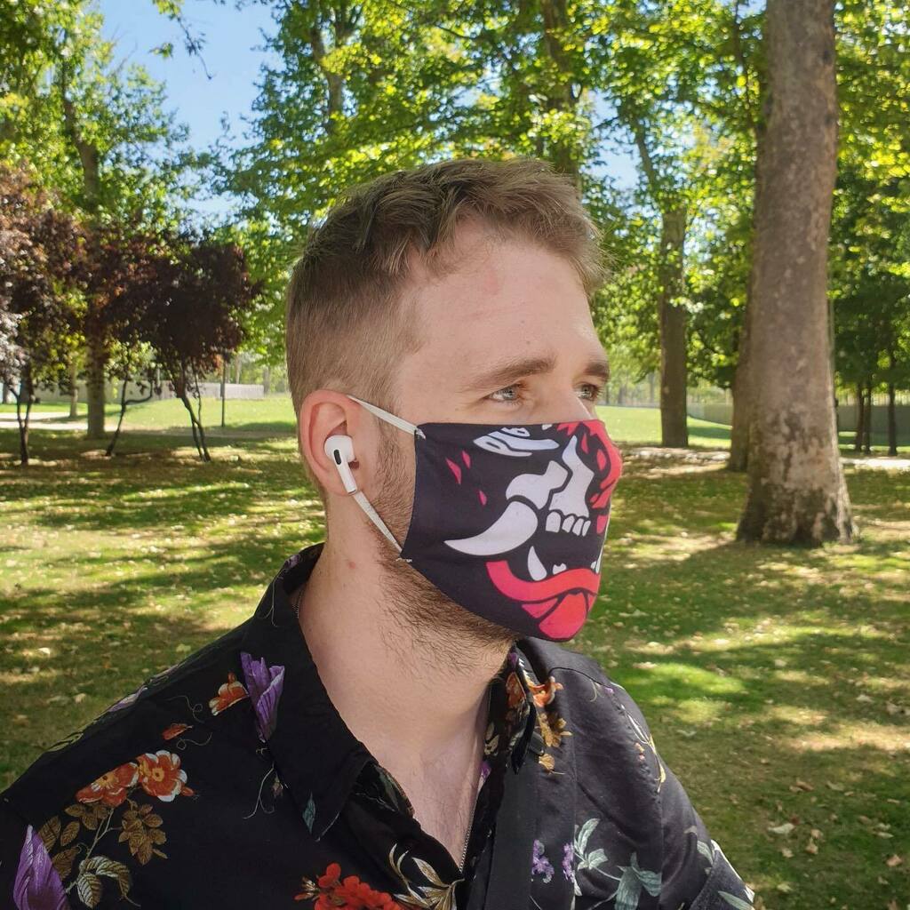 Pop_Vulture_'s tweet photo. Wearing my #cyberpunk2077 face mask (non-medical but @TeePublic donate one to professionals if you buy one)! They’re flying off the virtual shelves. Can’t wait for the game! What’s on your mask? 👹
.
.
.
#mycovidmask #covidmask #cyberpunk #cdprojektred #madrid #customcovidmas… https://t.co/1nsjY5K76n
