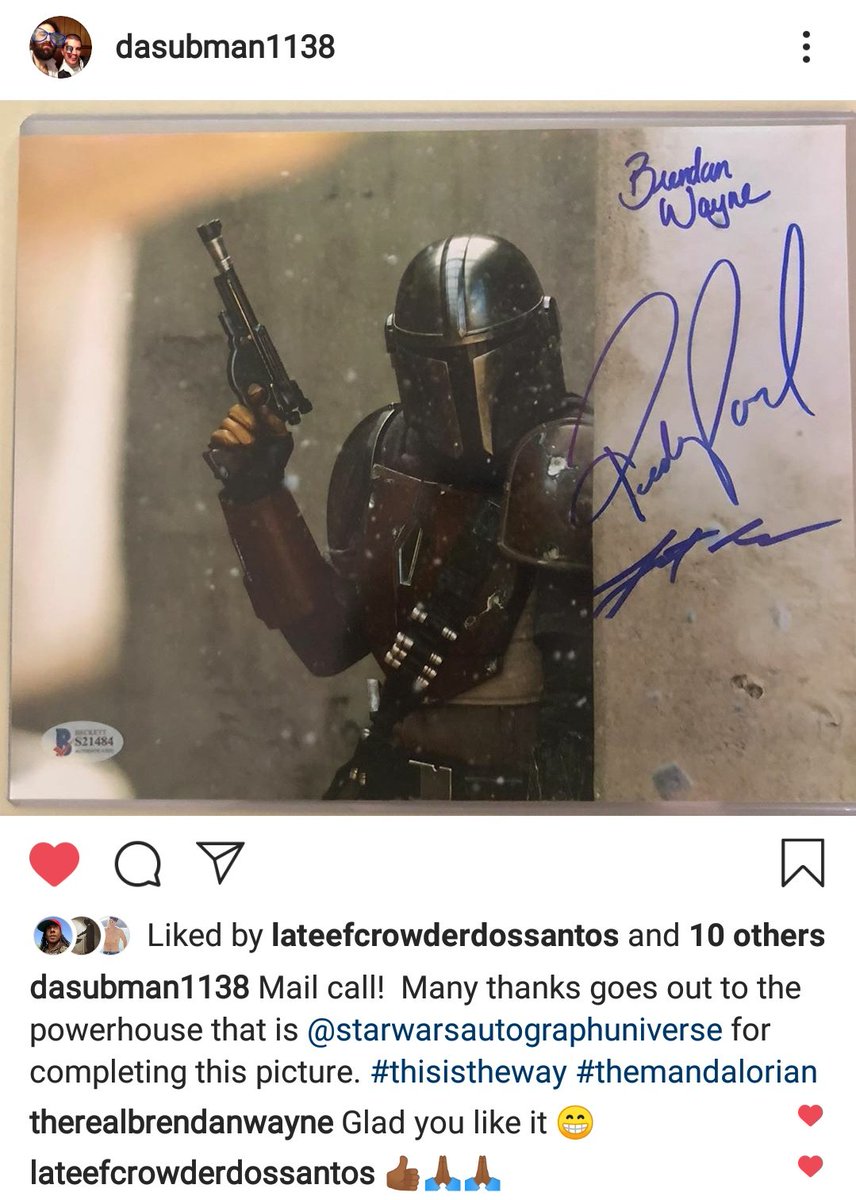 Becoming_Bryna's tweet photo. Some awesome fan got the Mandos' code chain!!! Well, autographs...but code chain sounds Mando-ish. 😎 Yay!!!!! @PedroPascal1 @BRENDANWAYNE #LateefCrowder #TheMandalorian #SultryMando #GunslingerMando #BrawlerMando #ThisIsTheWay 💥🔥💥🔥💥🔥💓 https://t.co/r3DrQ8vPeB