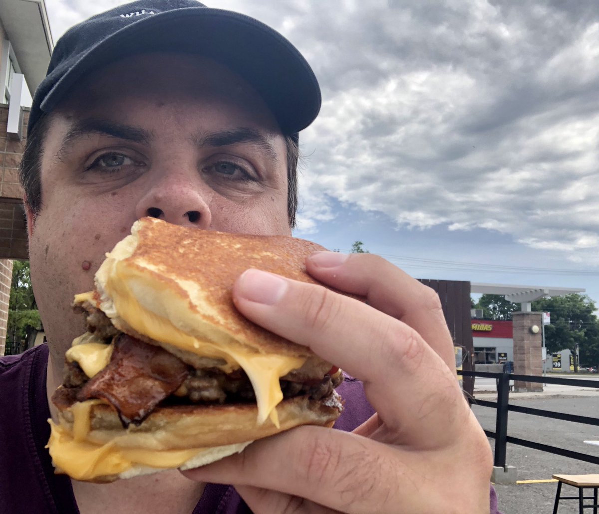 jeffjedras's tweet photo. Welcome to Ottawa, @burgerspriest! You’re not downtown, but you’re now a lot closer than Queen East. And patio seating! #VaticanCity #AndItWasGood https://t.co/PfGAX3wT5V