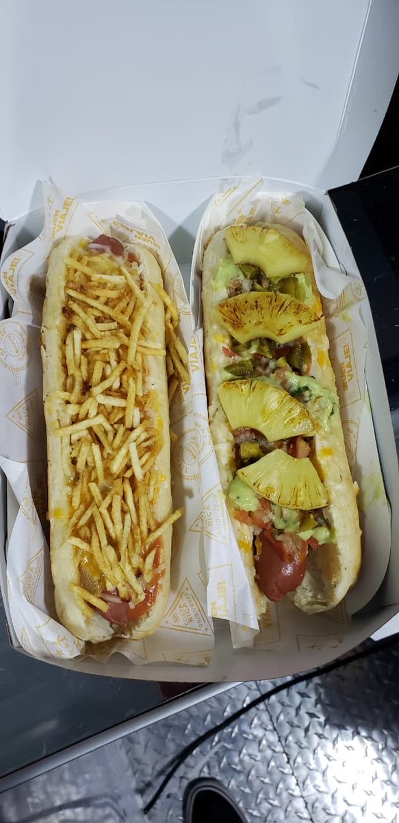 EntreFood's tweet photo. Hoy todos nuestros locales están abiertos 😱📢 Algunos los podes encontrar en Uber Eats, Glovo y Rappi. También tiene servicio express habilitado, no te preocupes llegamos hasta la puerta de tu hogar ❤️💛 https://t.co/ko3VLcAQ8F