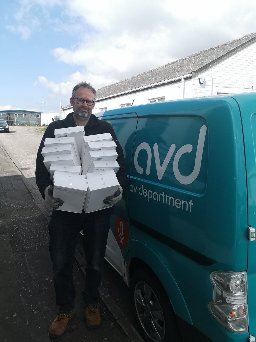 TechConnectScot's tweet photo. And just look at this amazing donation of 15 iPads from AV department of Fife through @PeoplePowerScot! These went out to 9 care services across Scotland in Aberdeen, Glasgow, Helensburgh, Rutherglen &amp; Renfrewshire 🌟 #CareHomeDay20 #ScottishCare #TechConnectionNetwork https://t.co/tqatK51GUv