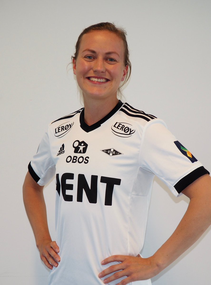 Gleder meg til nye eventyr i denne drakten ⚪️⚫️ <a href="/RBKvinner/">Rosenborg Ballklub Kvinner</a>