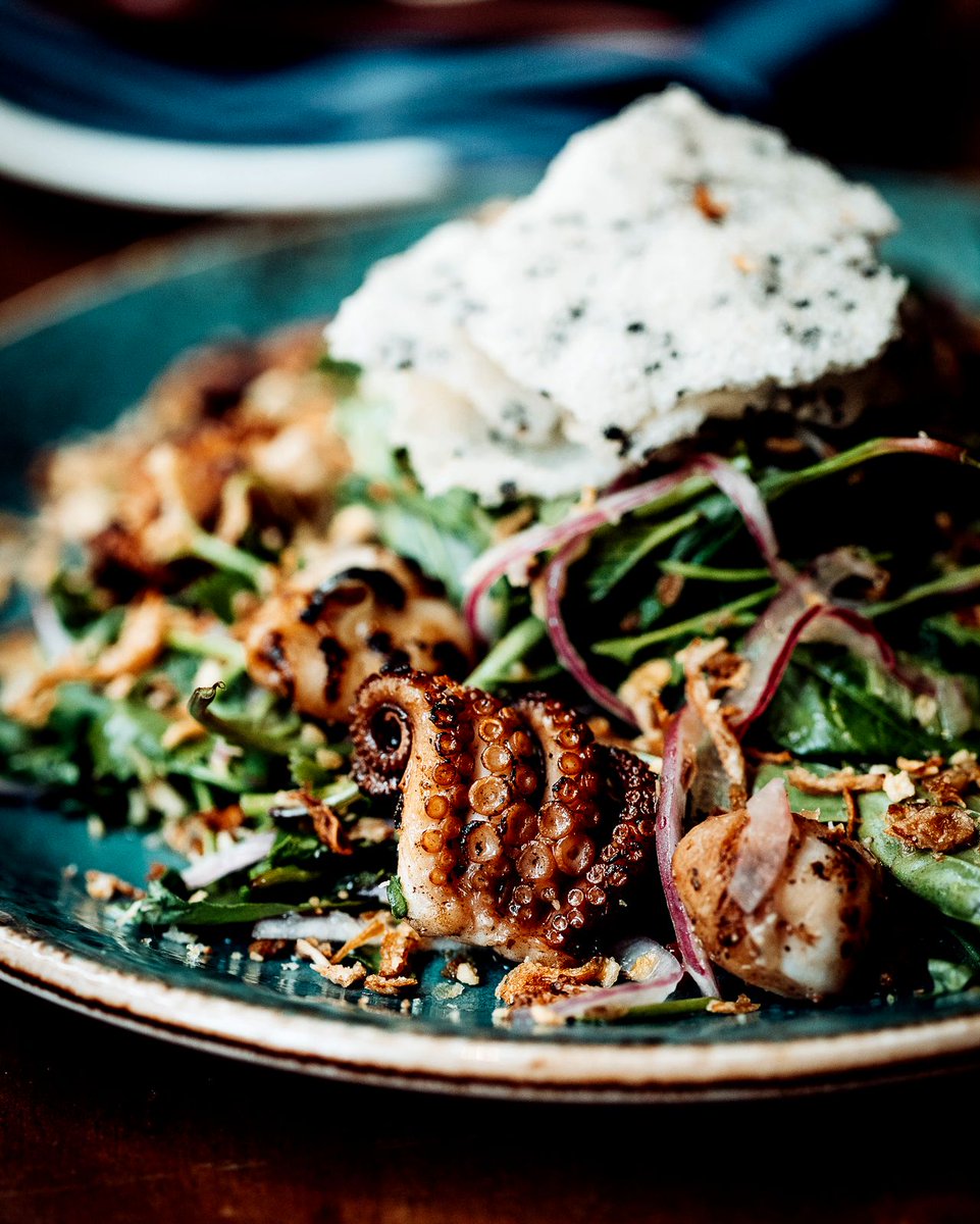 LittleSisterDT's tweet photo. Chili salted baby octopus, rau ram, basil, mint, onions, fried shallots, nuoc nam cham - find us on PostMates and UberEats for delivery or call us directly for takeout! 
.
.
.
#littlesisterDTLA #eaterLA #foodies #losangeles #YelpLA #DTLA #latimesfood #dtlaeats #laeats #lafoodie https://t.co/E2wSOJdTEL