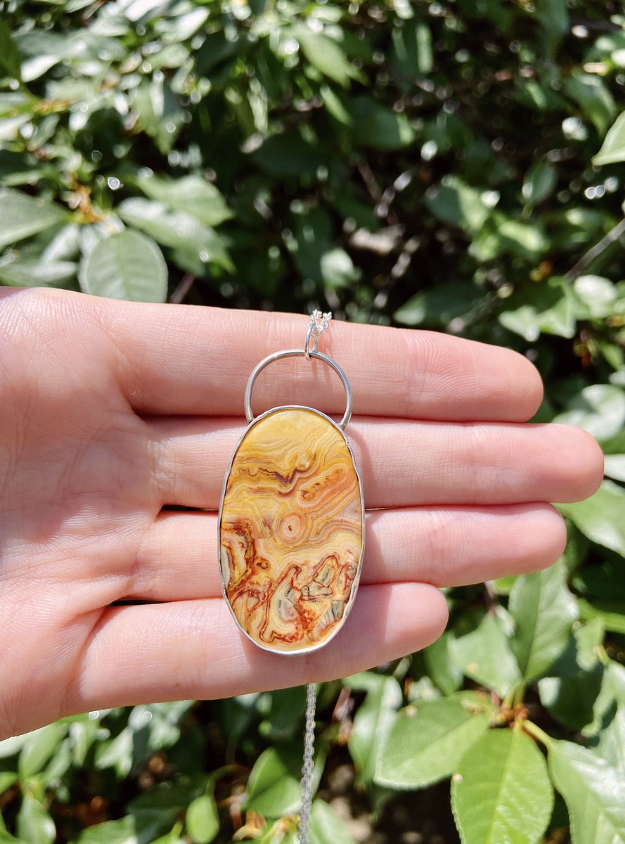 bluesundayco's tweet photo. ✨ GIVEAWAY ✨

to enter
• retweet &amp; follow me (@bluesundayco )

extra entries 
• tag up to 5 friends below
•follow me on Instagram @ bluesundaystudios

Winner will receive this handmade crazy lace agate necklace ✨ https://t.co/NqrgcBeWZB