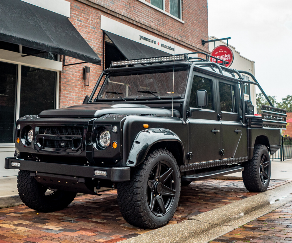 ECDautodesign's tweet photo. Introducing #ProjectMas, a rare, fully loaded, all-black D130 that plays well in city streets or off-road in the mud. Rated B for Badass 🙌
Details: LS3 powered, Santorini in eggshell, Custom pink gauges and E.C.D. Brembo brakes.
—
Start yours: https://t.co/huyW2pwIZa https://t.co/oI68ekWwsh