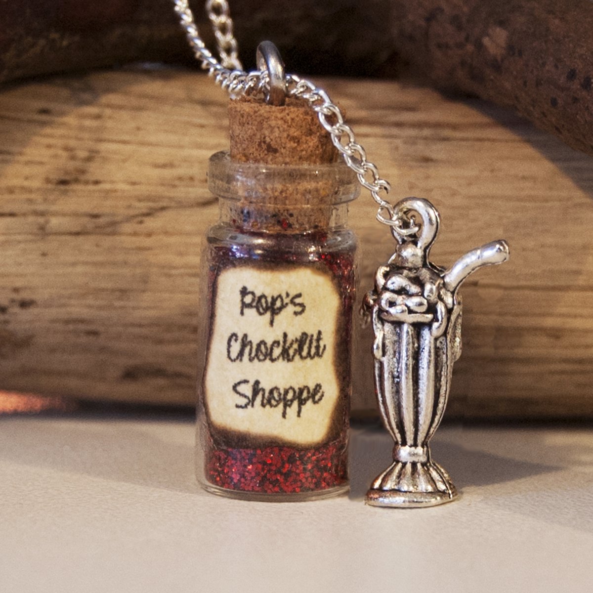 EmilyLTrinkets's tweet photo. Riverdale inspired handmade glass bottle necklaces.
More to come!
https://t.co/KgaXO0AGYb

#etsyfinds #etsyshop #etsy #etsyseller #HandmadeInUK #handmadewithlove #Riverdale #archie #glitter #handmadejewellery https://t.co/z7aTholqfm