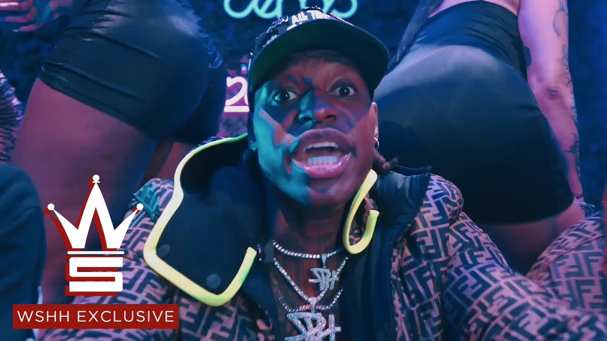 LyricaLemonade's tweet photo. Phresher, @FivioForeign, and @Stunna4Vegas_ offer up an energetic new release, “All The Smoke (Remix)”:

https://t.co/TgtI6WGyvm

[@PHRESHER_DGYGZ] https://t.co/DS8G83ERnI