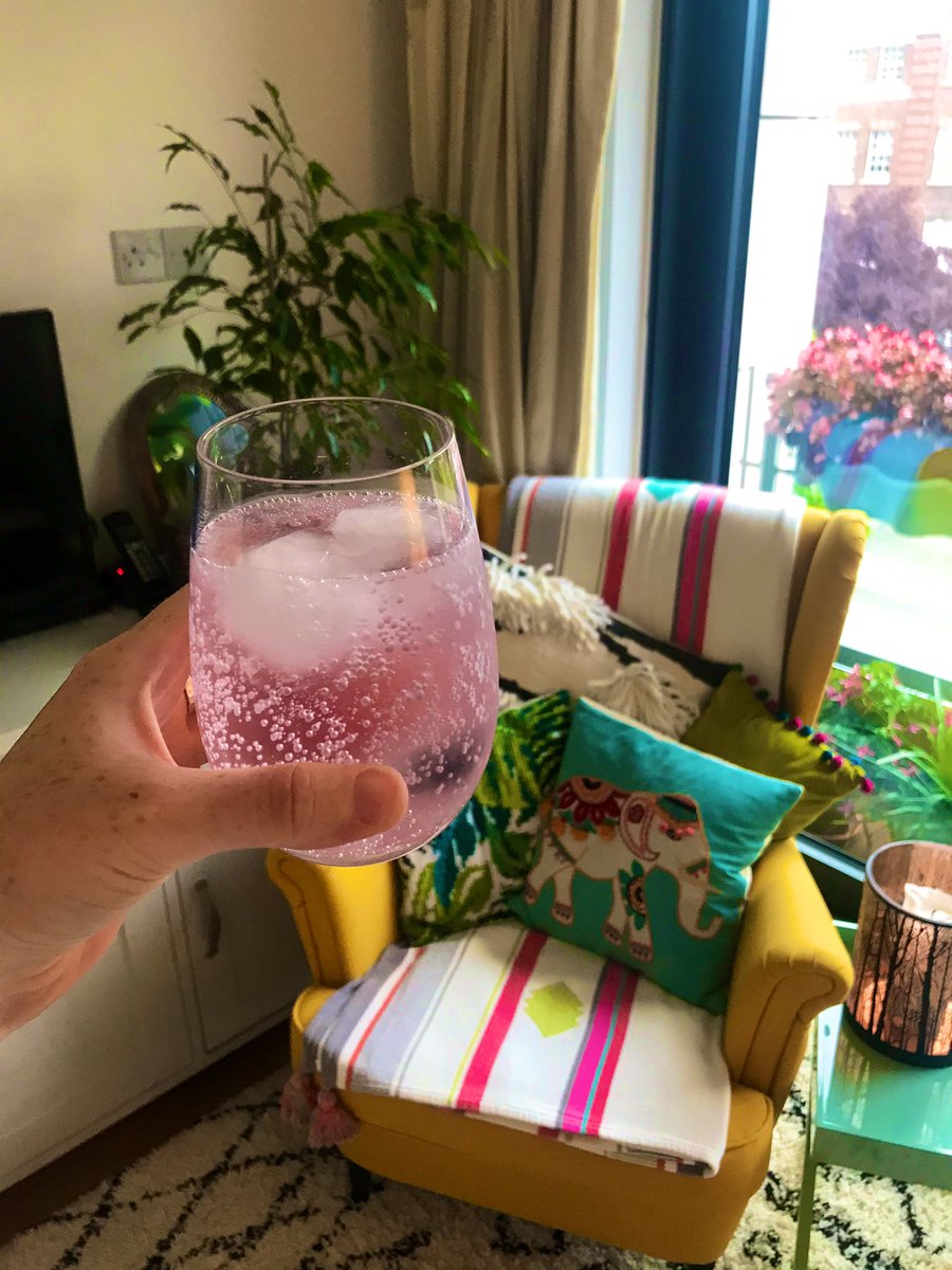 One of the great things about our weekly EM PE sessions isn’t just the endorphin buzz afterwards but the fact I can enjoy a (large) g&amp;t guilt free too 😀