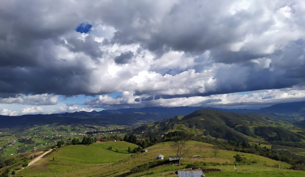 Alison_Suarez17's tweet photo. I hope you like it💜
Cuenca- Ecuador🇪🇨
#SkyForNamjoon
@BTS_twt https://t.co/RjxjMcyARy