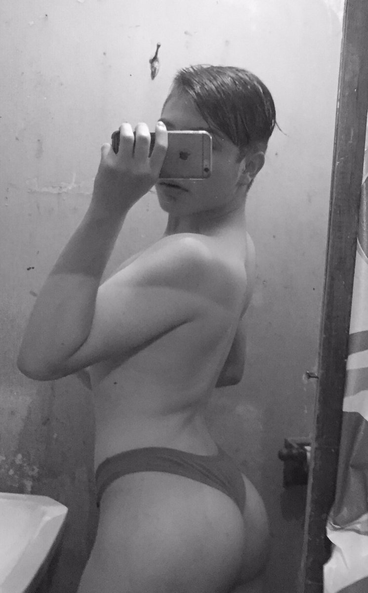 bocangel_'s tweet photo. quien viene a mimarme?🥺
rt👅
#cuarentena #rt https://t.co/Va30hwbZm2