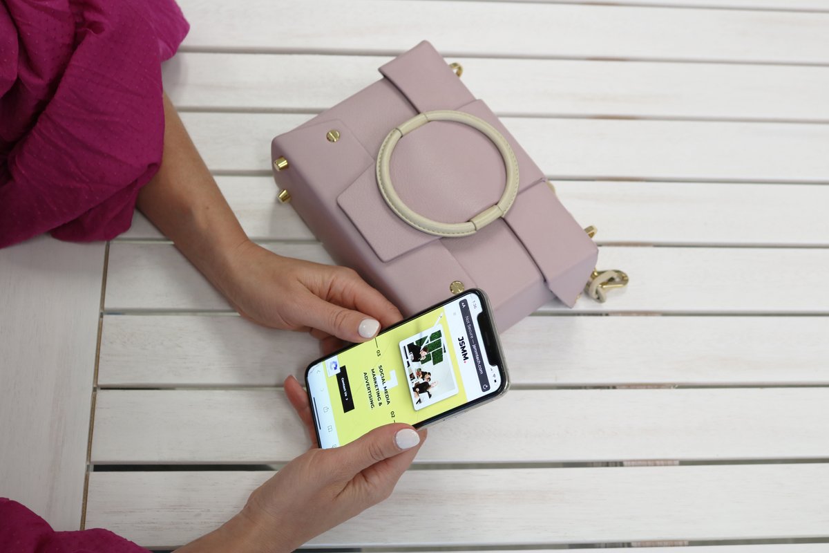 valeriejennings's tweet image. Fashion-forward! From box purses 👛 to trending Instagram grids, our team stays ahead of the trends, keeping our clients relevant.
   Latest Instagram layouts
   Original photography and videography
   Social media brand identity 

#AgencyHacks #AgencyTips #influencermarketing