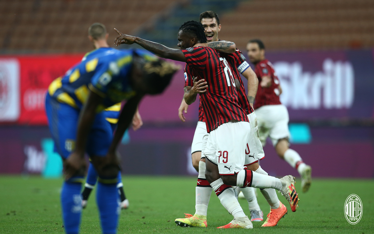 acmilan's tweet photo. On to the next 😉
With this fighting spirit 👊
#MilanParma #SempreMilan https://t.co/jjYx5SPmoy