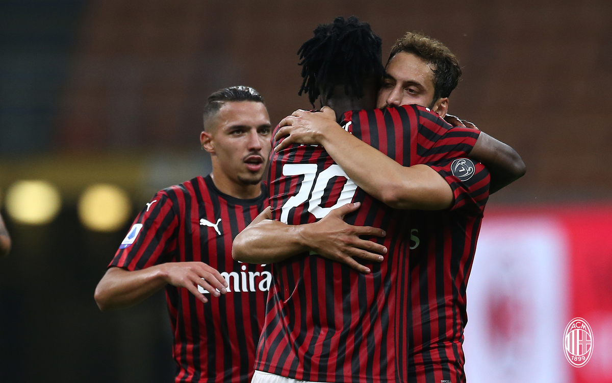 acmilan's tweet photo. On to the next 😉
With this fighting spirit 👊
#MilanParma #SempreMilan https://t.co/jjYx5SPmoy