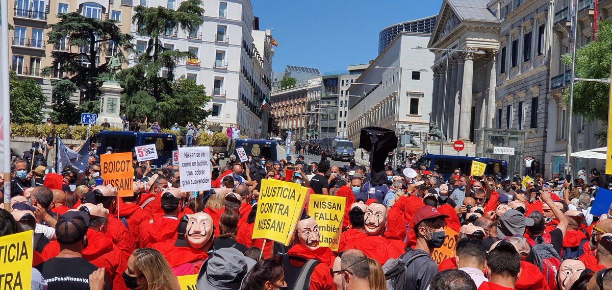 maldinibcn's tweet photo. @324cat on és la cobertura informativa dels treballadors de Nissan s'han desplaçat en massa fins a Madrid a defensar el seus llocs de treball? https://t.co/VyJLaHq4R9