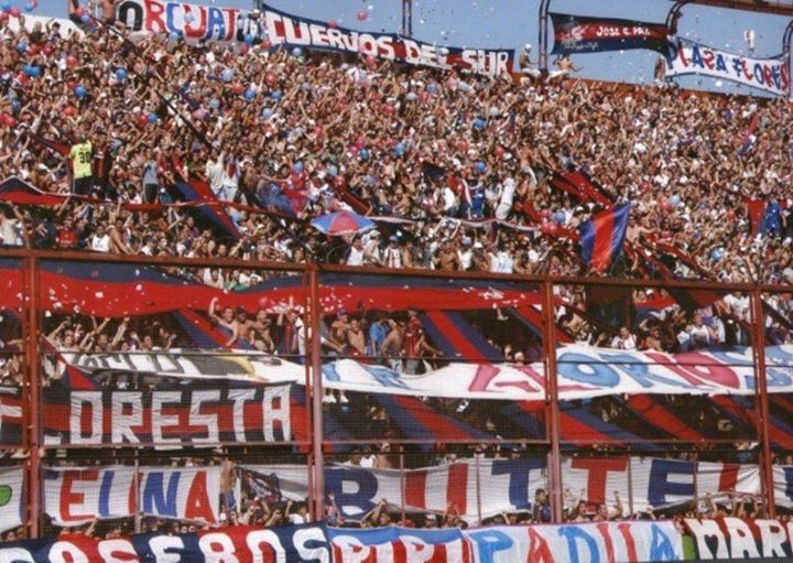Visitantes_YA's tweet image. Los hinchas de #SanLorenzo en La Paternal
#Objetivo2021   #QueVuelvanLosVisitantes
Si sos #Cuervo y queres aportar mas imágenes, escribinos!