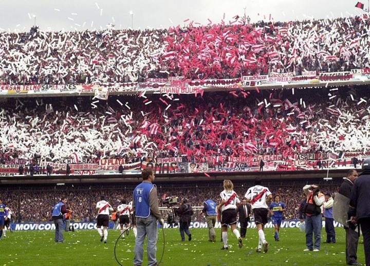 Visitantes_YA's tweet image. Recibimiento para #River en la Bombonera
#Objetivo2021    #QueVuelvanLosVisitantes
Si sos del #Millonario y queres aportar mas imágenes, escribinos!