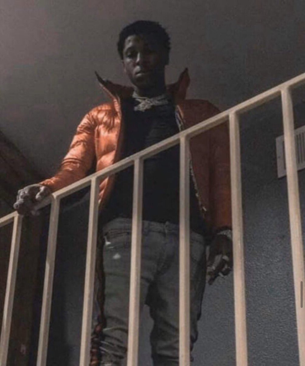 mooncric's tweet photo. Me listening to my family talk shit about me downstairs https://t.co/YBU7PJOsF0