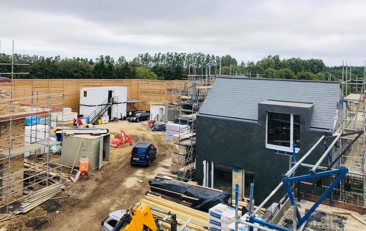 SJM_Electrical's tweet photo. The passive houses are coming on nicely ⚒💡 #electricalservices #electrics #electricians #security #electricalinstallations #commercialelectricians #installations #smallbusiness #sussexbusiness https://t.co/ff3fWRHWw9