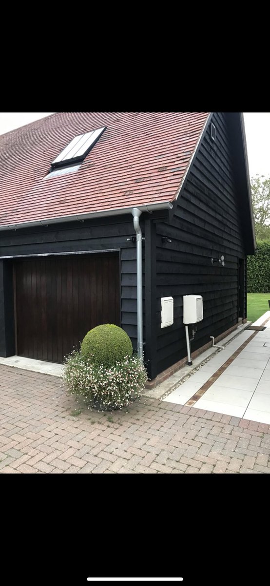 tpdecsboss's tweet photo. A few from a recently completed River Thames side property for brilliant clients! Using @bedecproducts &amp; @Sadolin_UK https://t.co/sVRV0EpWjR