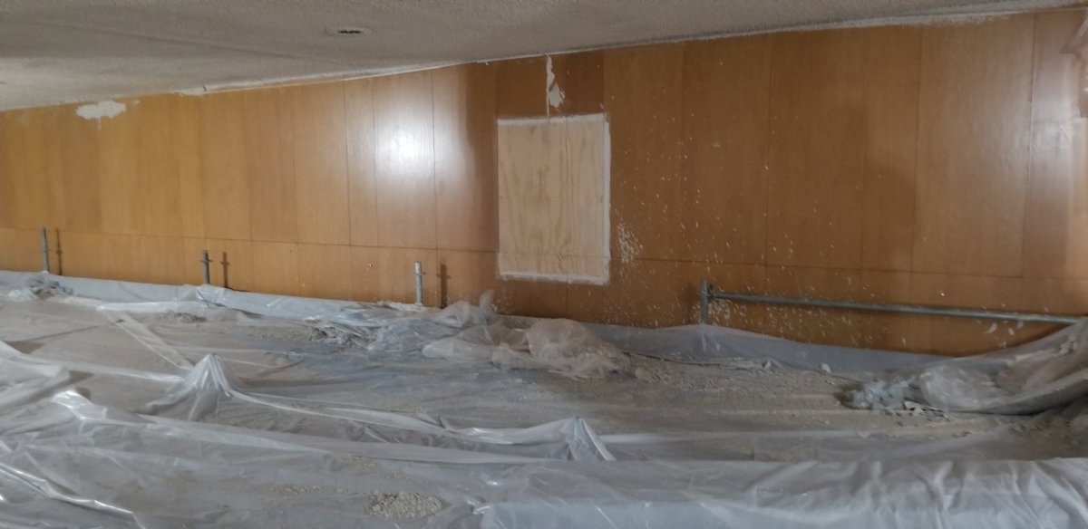 PhillyNEFL's tweet image. Sprayed pyrock to a ceiling of a high school auditorium today. The architect loved it #construction #fireproofing #stackwitnatshow #constructionworker #philly #cityofbrotherlylove #philadelphia